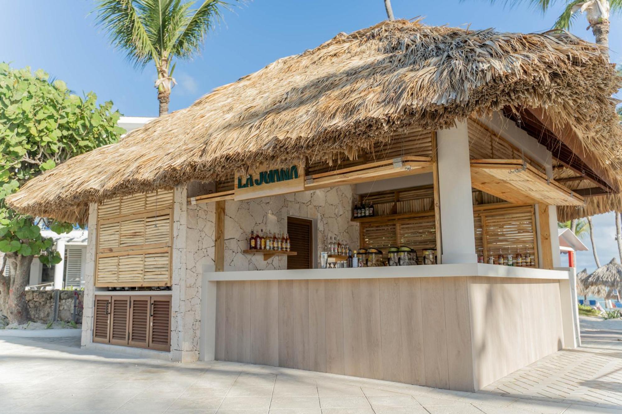 Bahia Principe Grand Punta Cana Hotel Exterior photo The bar at the beach